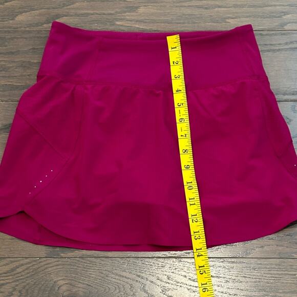 Athleta Woman’s Run With It 14" Skort Size Large Exotic Fuchsia Size XS - Picture 10 of 10